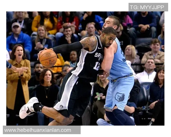 夏季联赛精彩对决马刺与76人激战正酣期待新星崭露头角